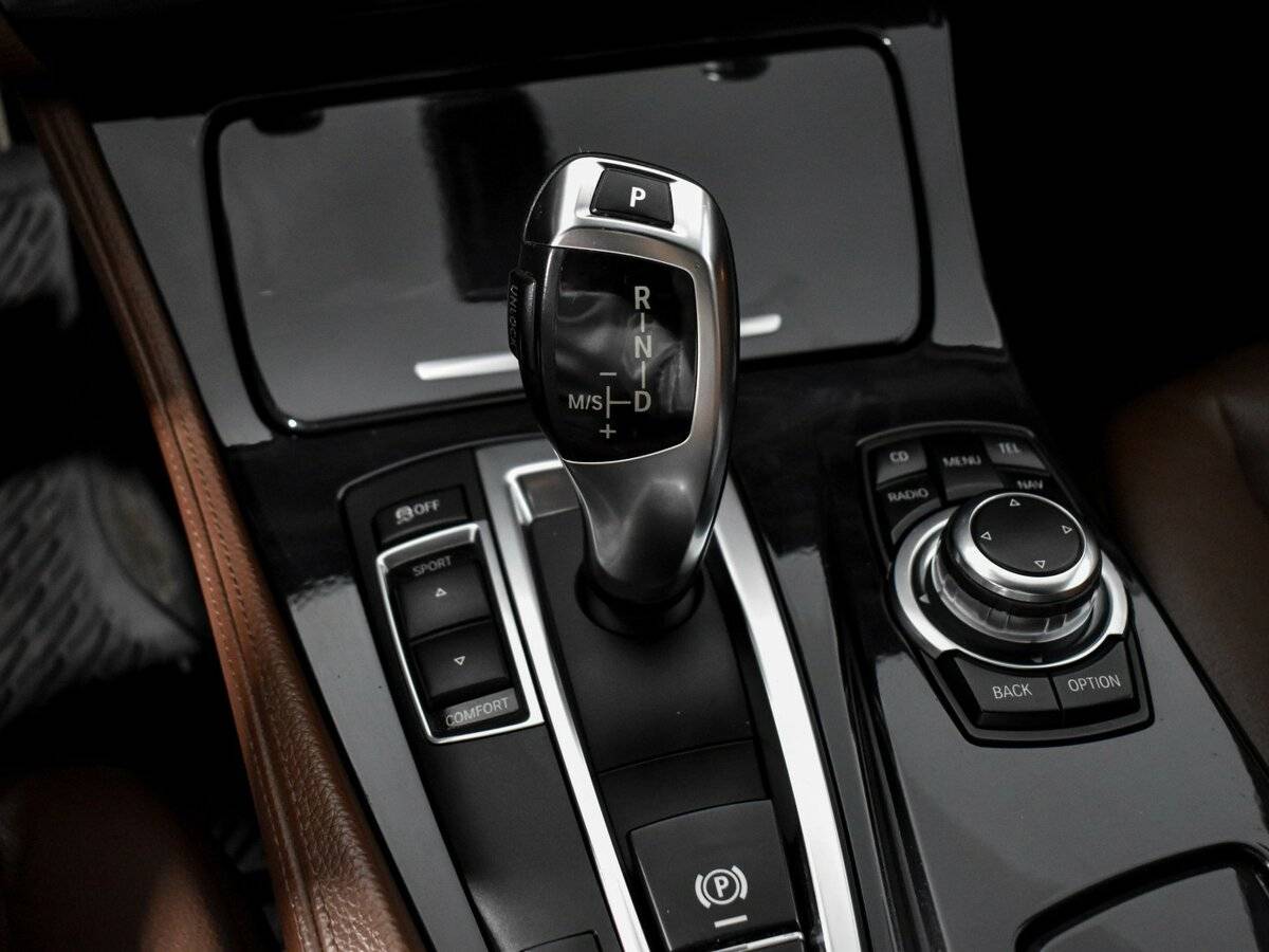 BMW 5 серии 2011 года с пробегом. Фото: #8