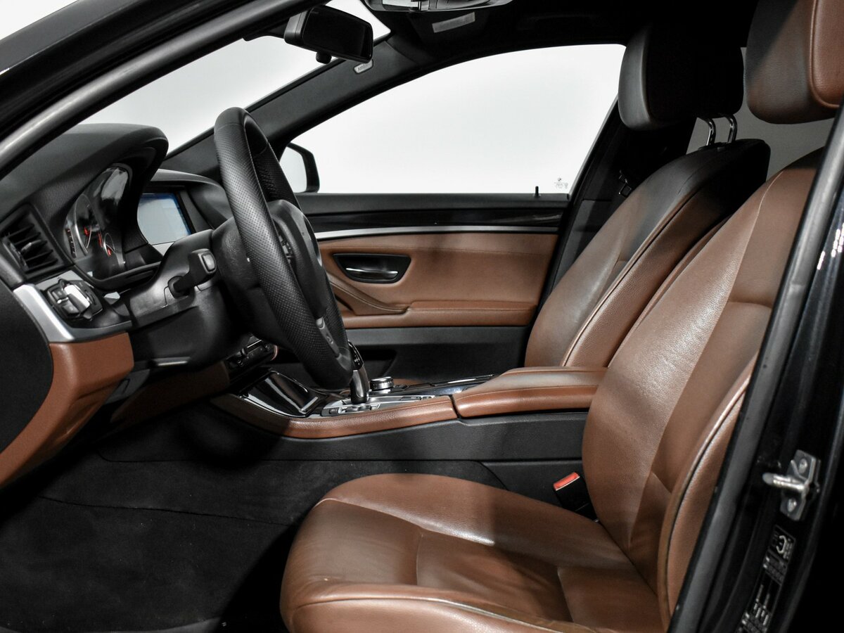 BMW 5 серии 2011 года с пробегом. Фото: #9