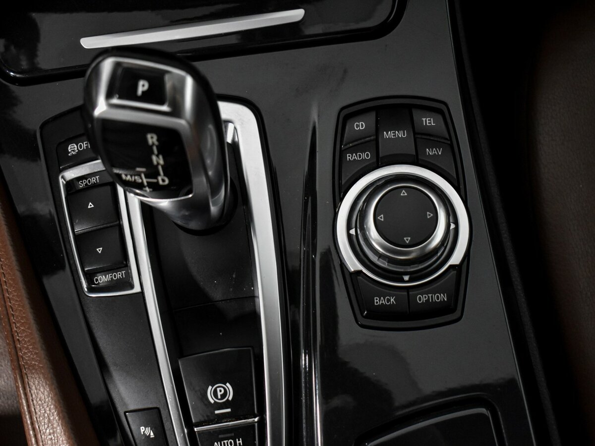 BMW 5 серии 2011 года с пробегом. Фото: #10