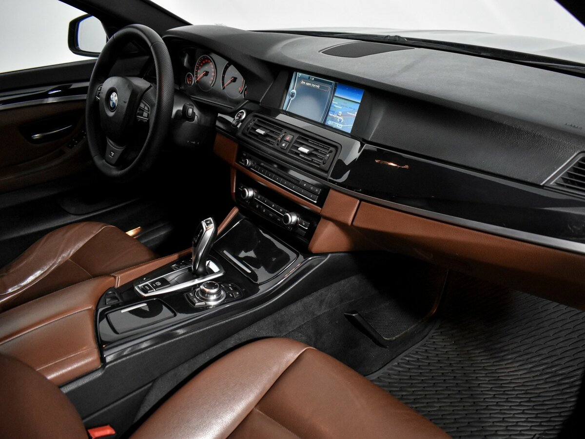 BMW 5 серии 2011 года с пробегом. Фото: #13