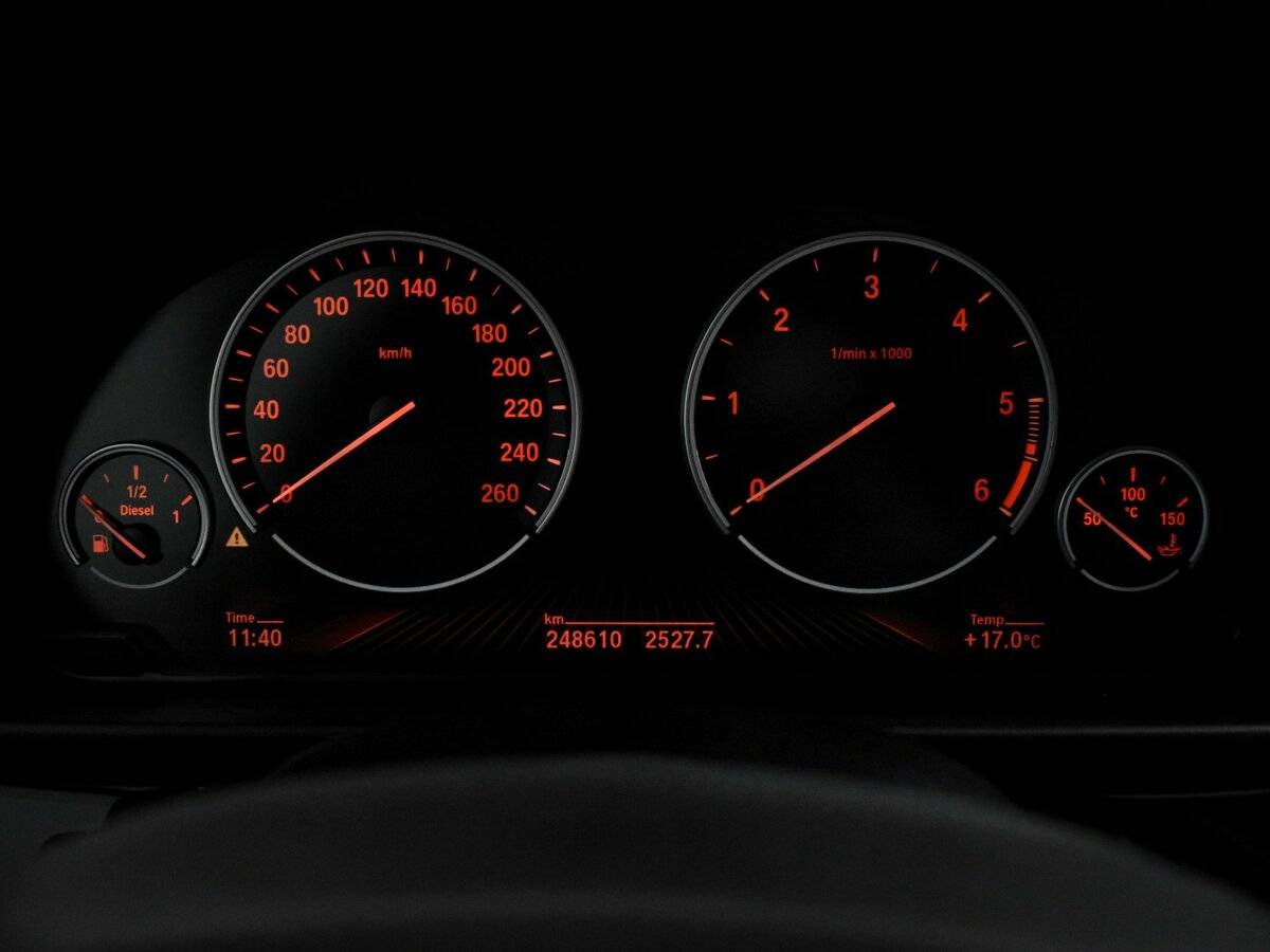 BMW 5 серии 2011 года с пробегом. Фото: #18