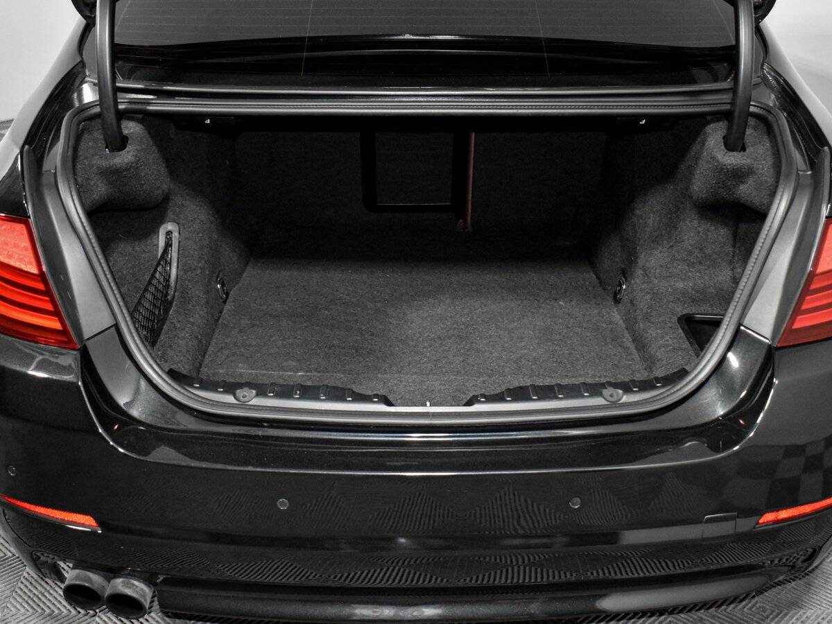 BMW 5 серии 2011 года с пробегом. Фото: #19