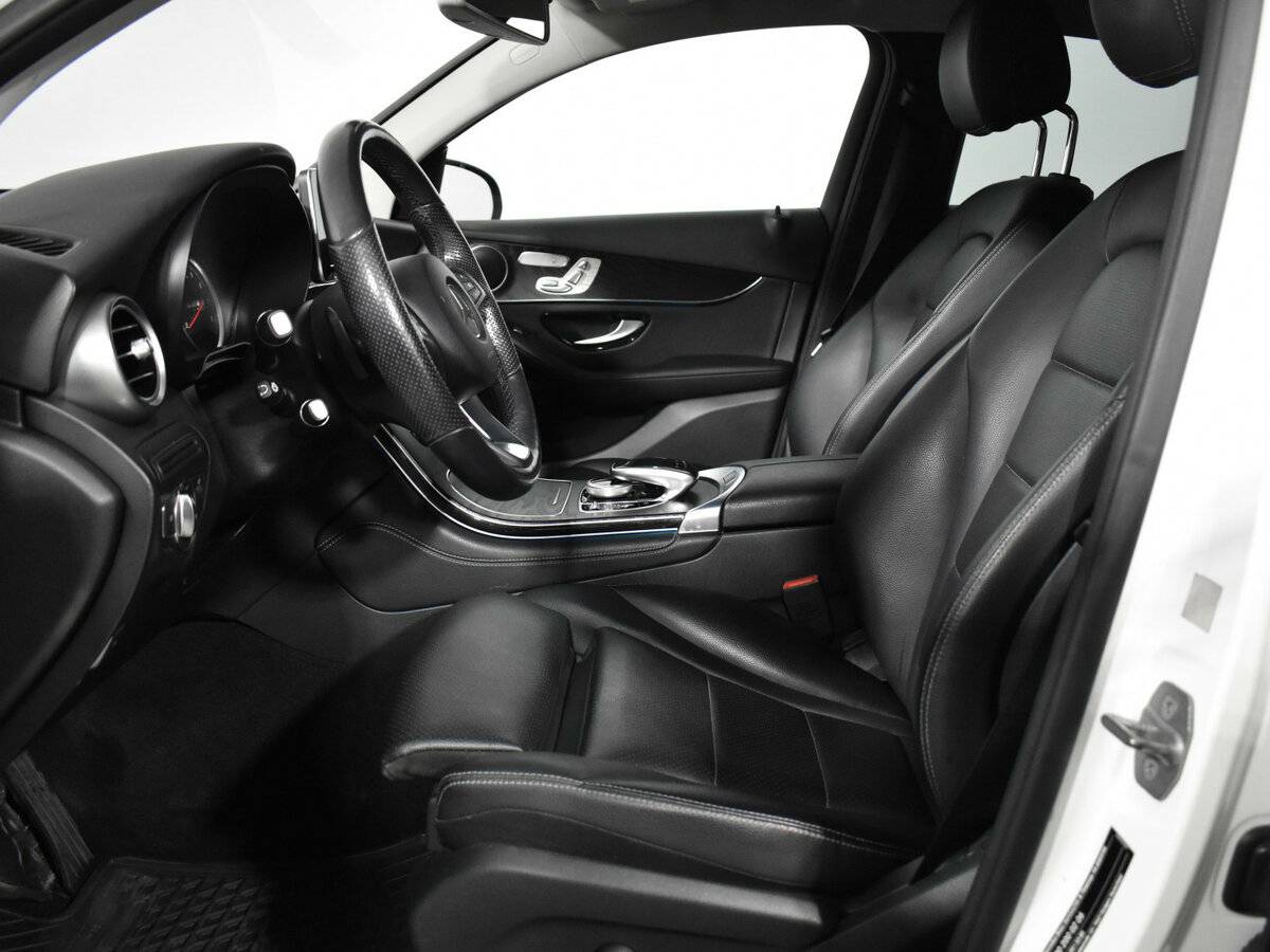 Mercedes-Benz GLC Coupe 2017 года с пробегом. Фото: #9