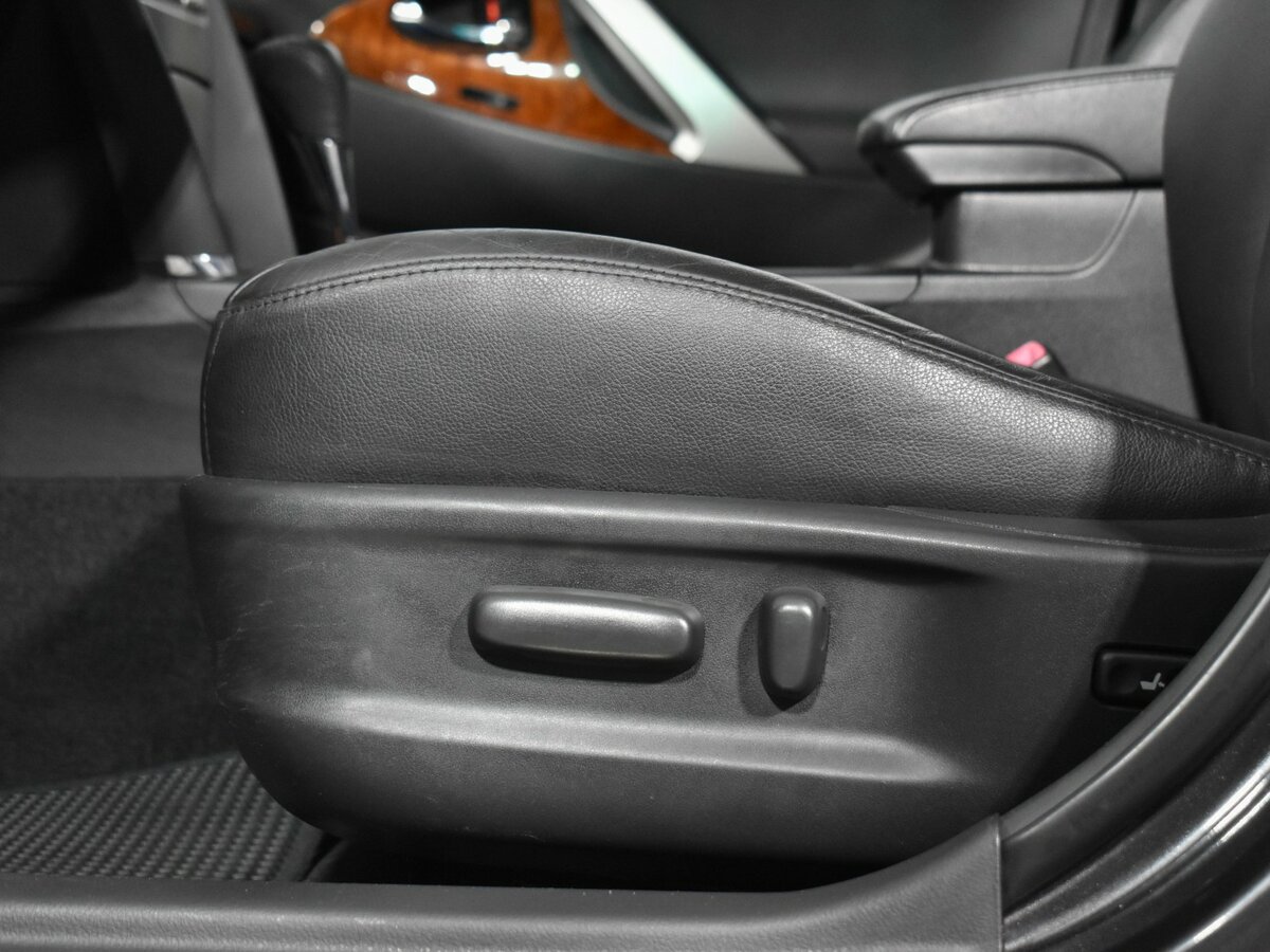 Toyota Camry 2010 года с пробегом. Фото: #9