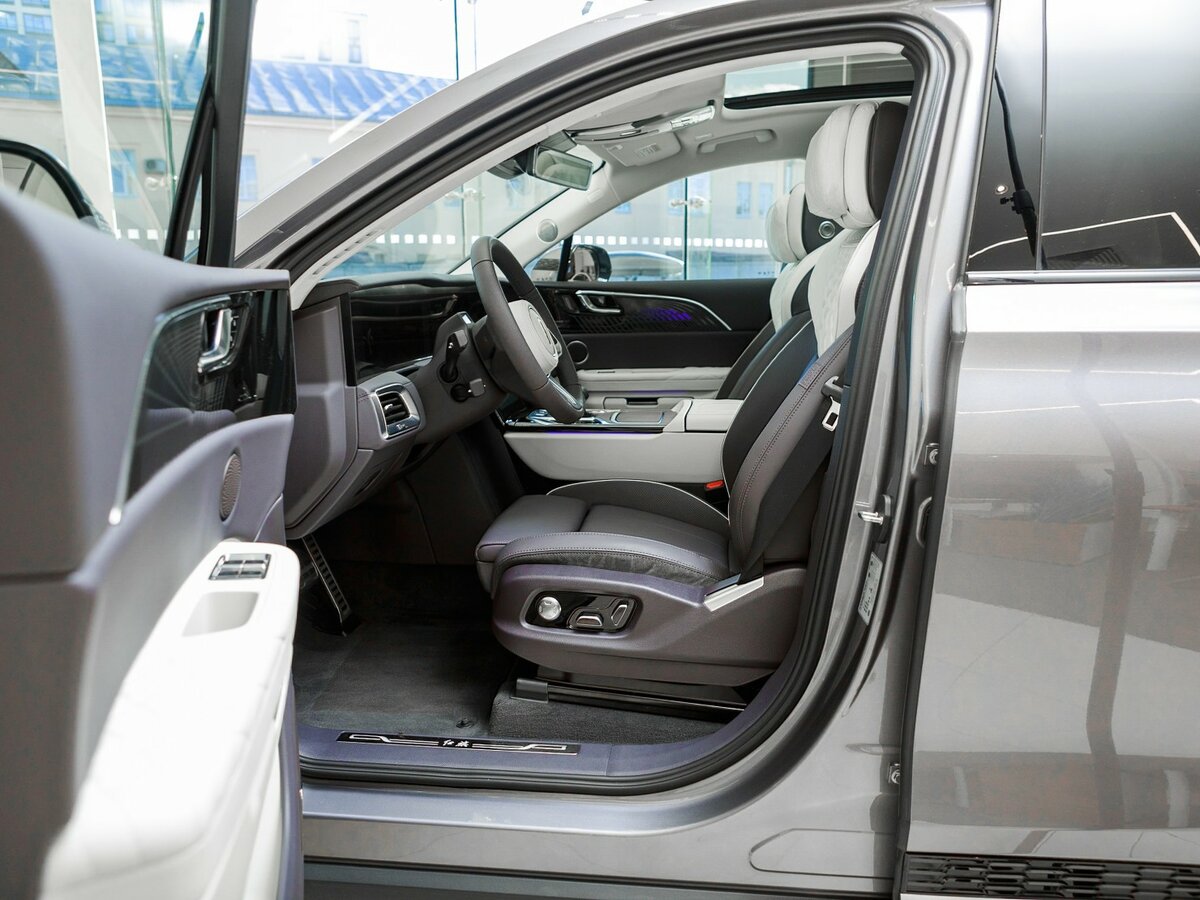 Hongqi E-HS9 2022 года с пробегом. Фото: #8