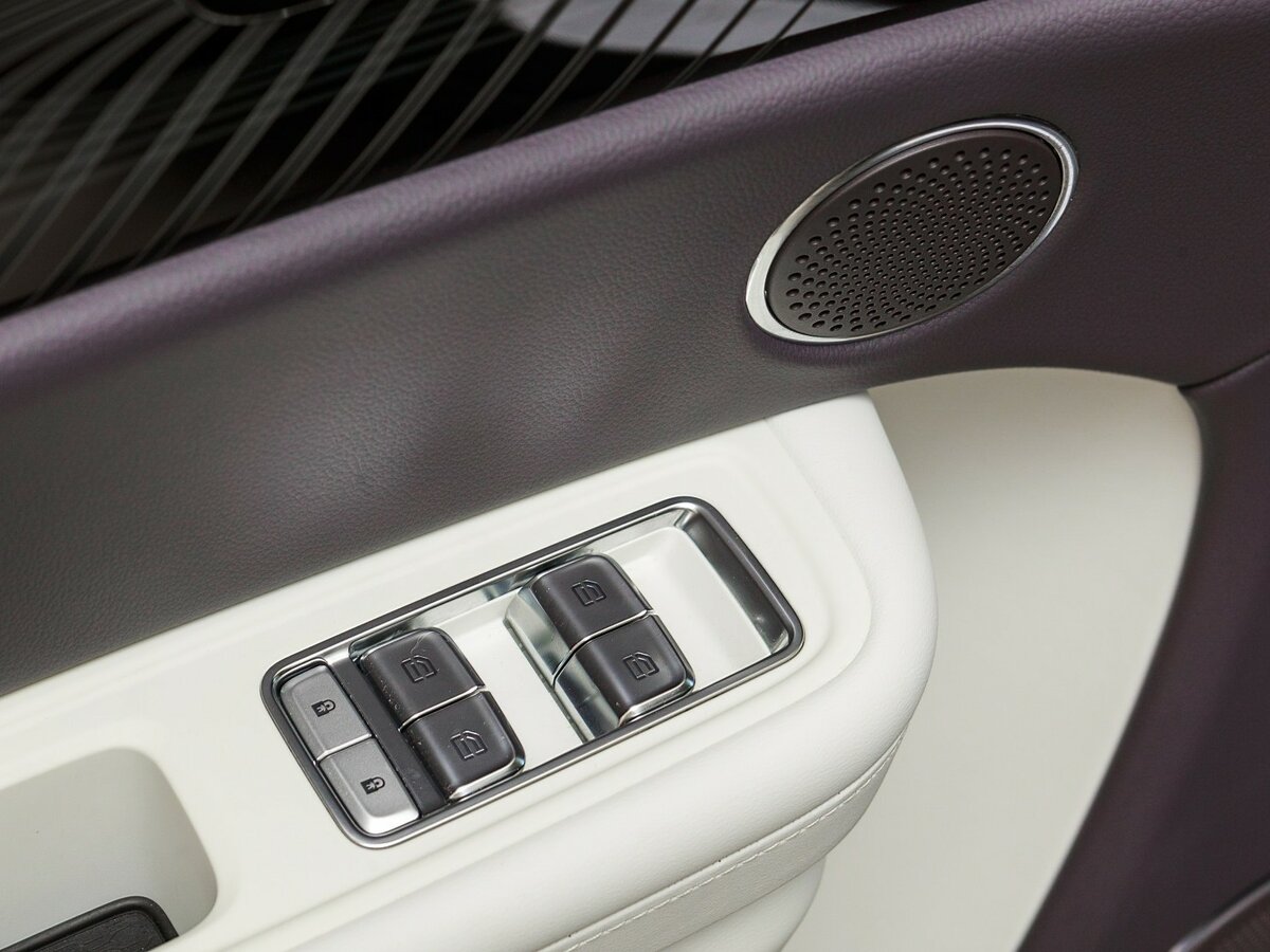 Hongqi E-HS9 2022 года с пробегом. Фото: #11