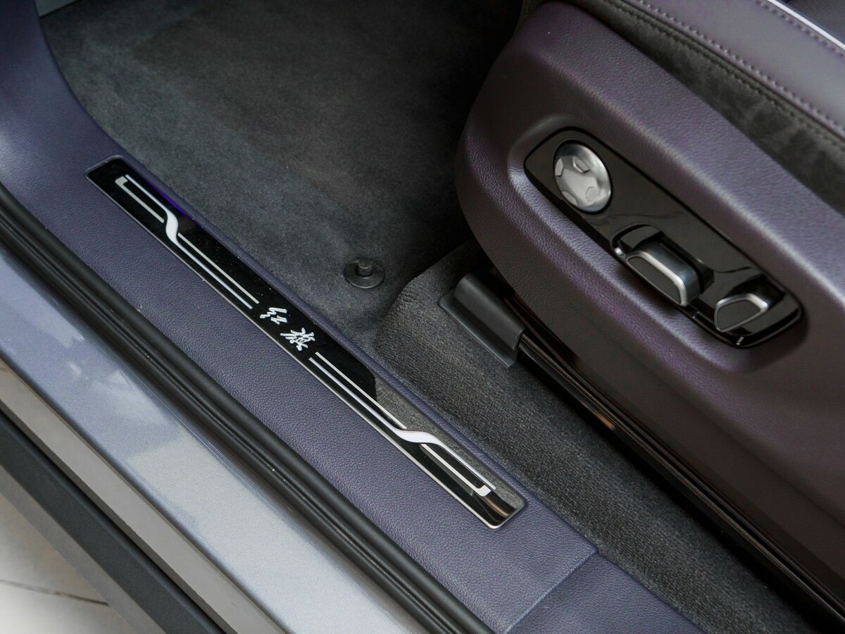 Hongqi E-HS9 2022 года с пробегом. Фото: #21