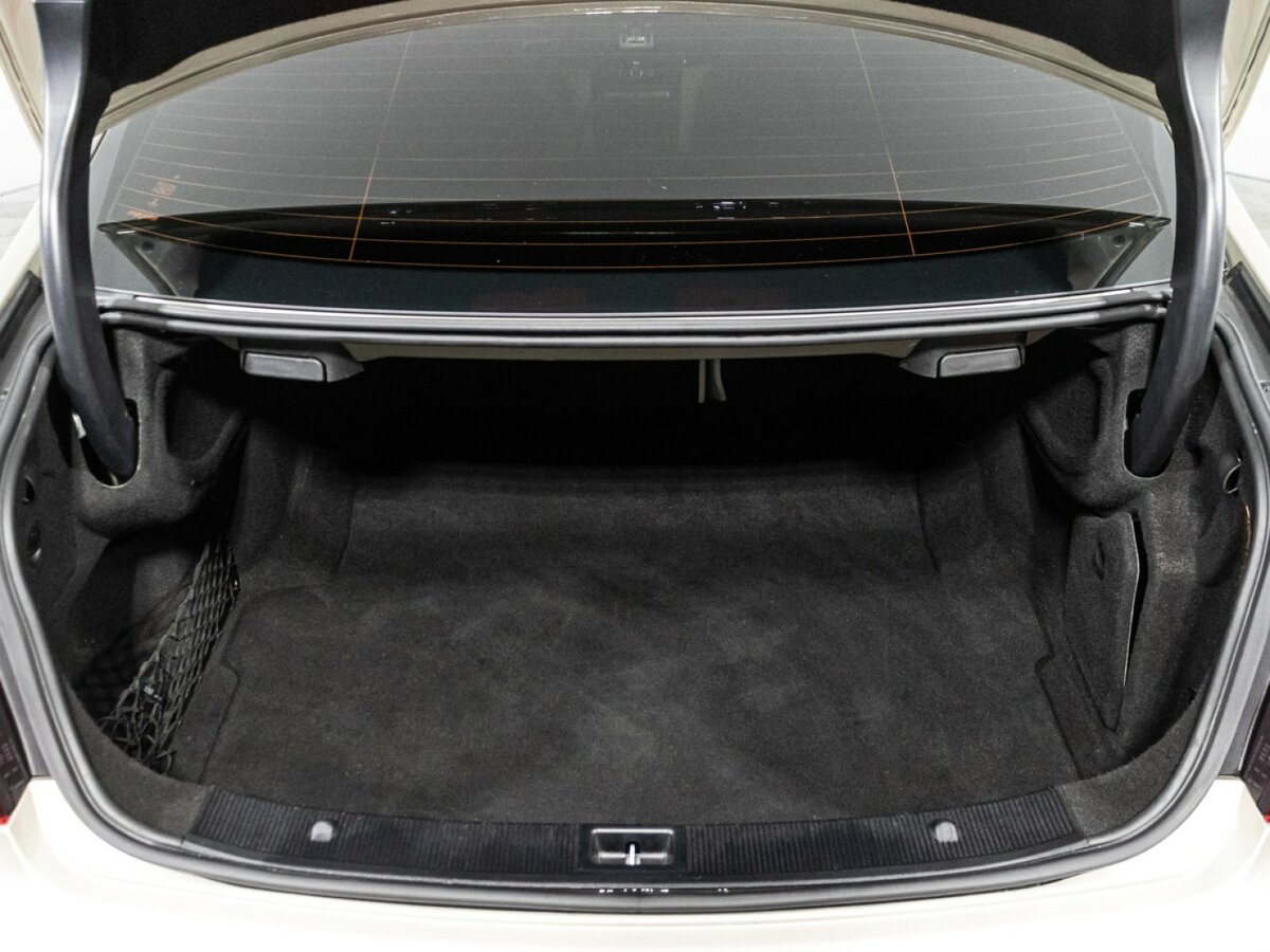 Mercedes-Benz E-Класс 2014 года с пробегом. Фото: #13