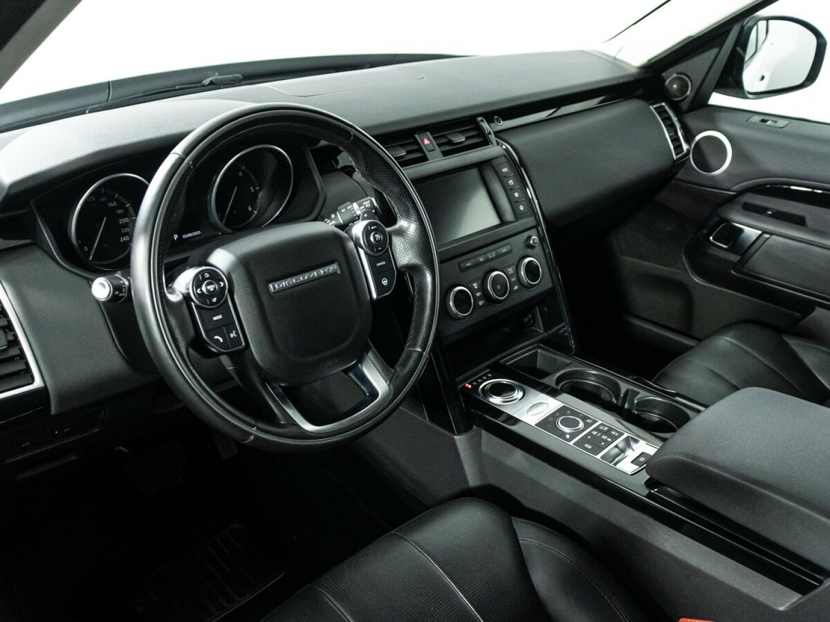 Land Rover Discovery 2017 года с пробегом. Фото: #10
