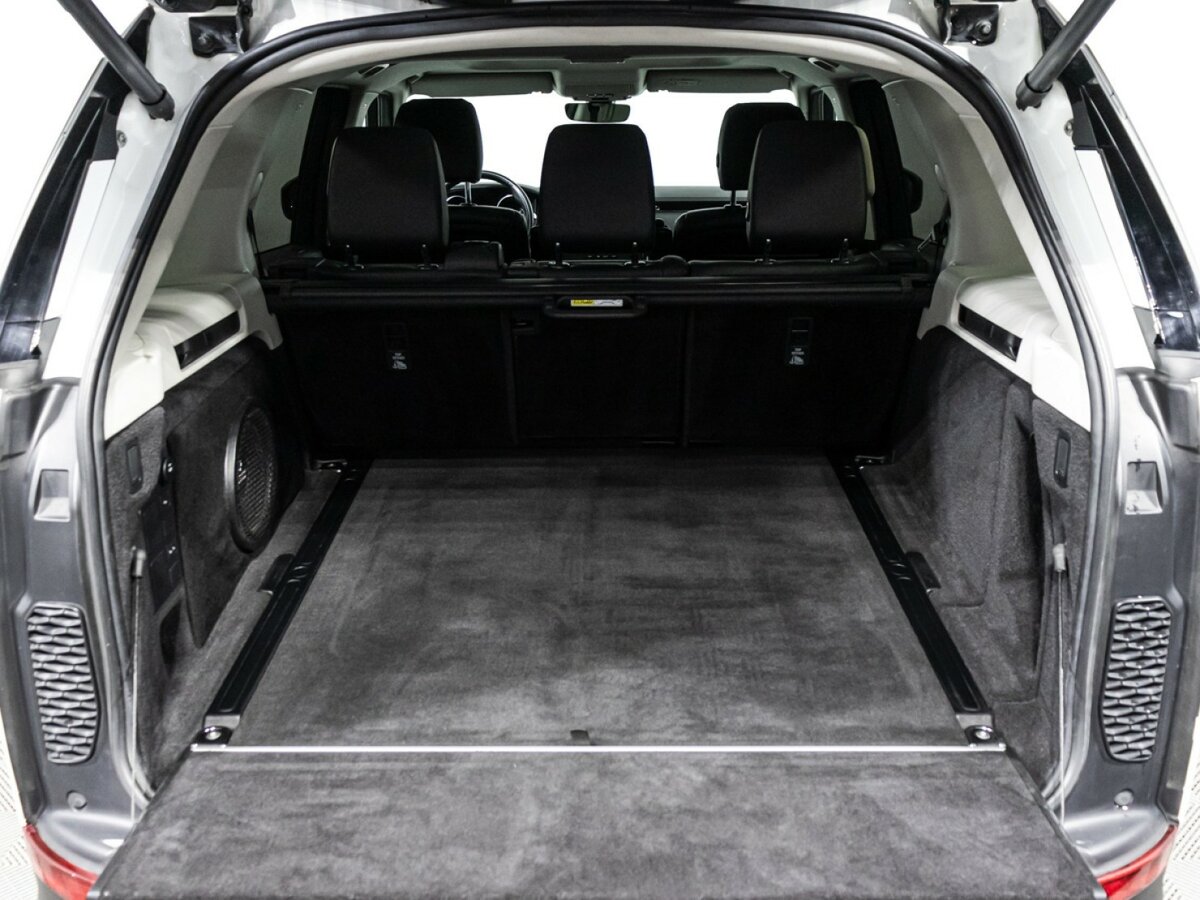 Land Rover Discovery 2017 года с пробегом. Фото: #13