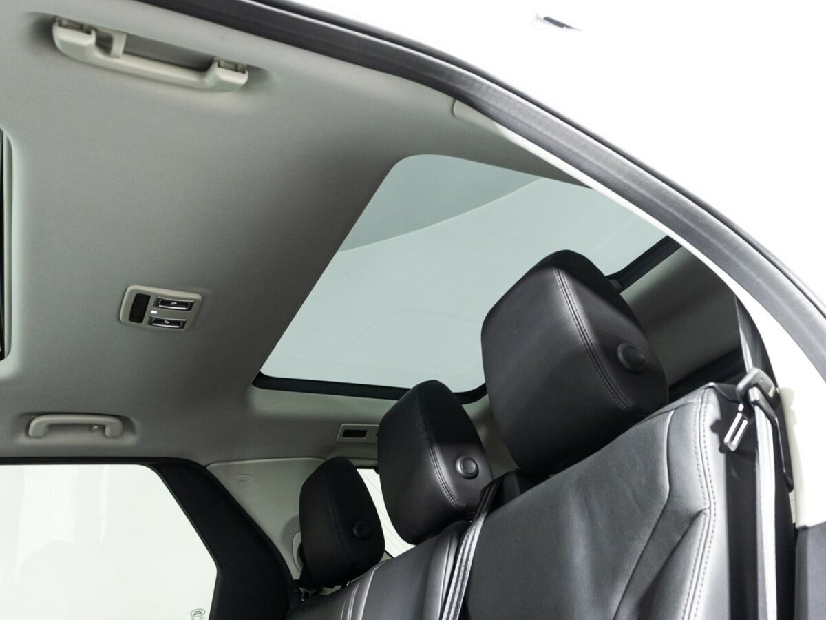 Land Rover Discovery 2017 года с пробегом. Фото: #17