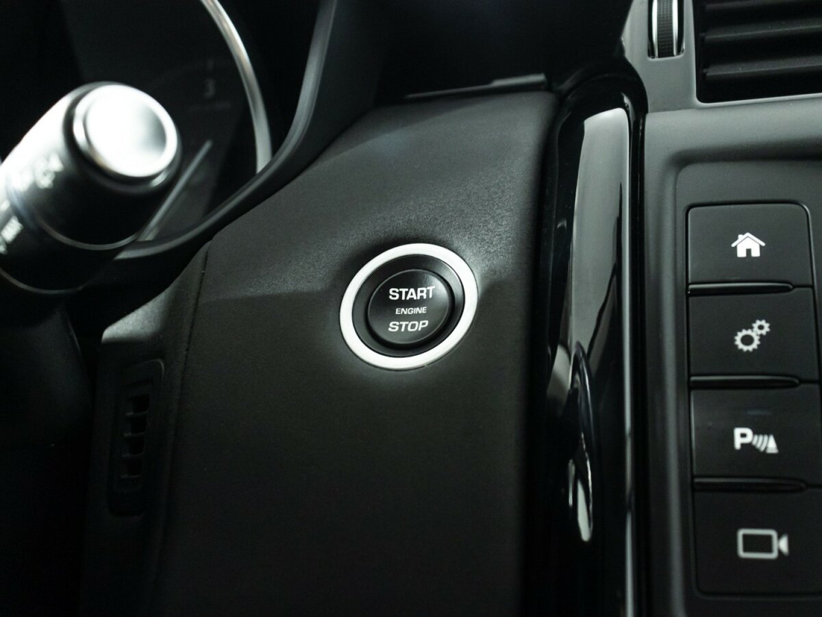 Land Rover Discovery 2017 года с пробегом. Фото: #24