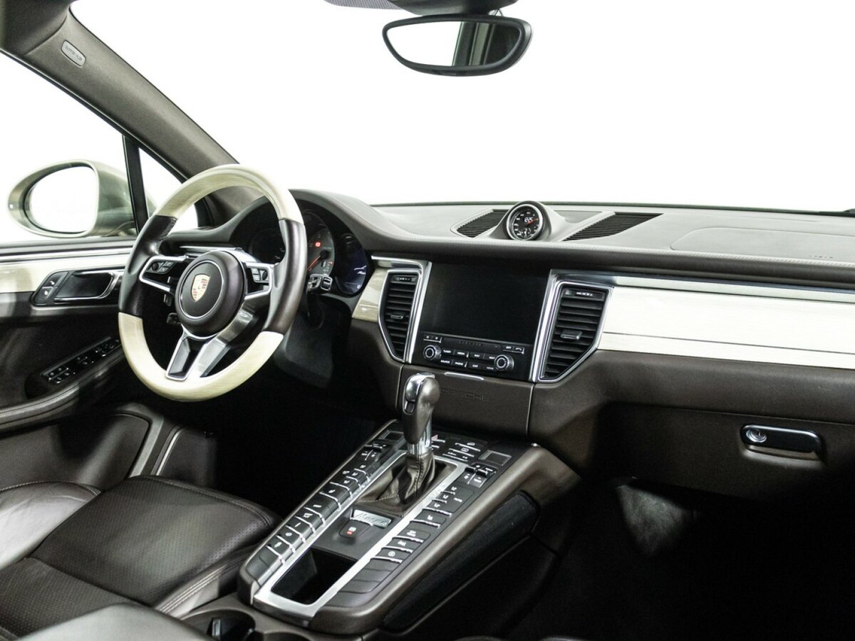 Porsche Macan 2016 года с пробегом. Фото: #8