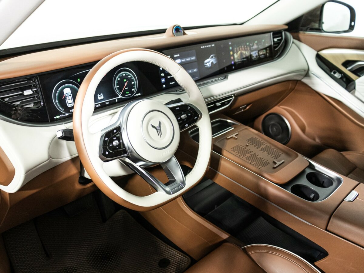 Voyah Free 2023 года с пробегом. Фото: #10