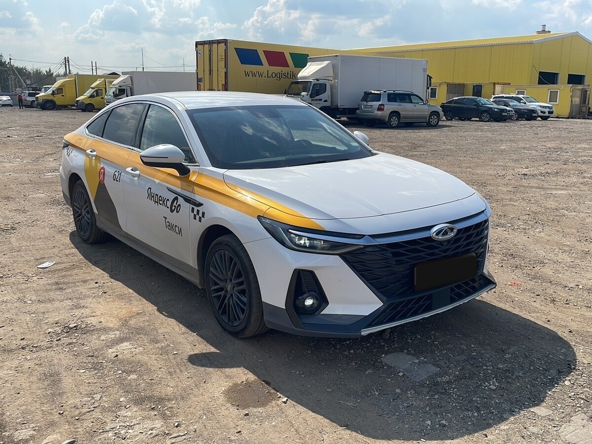 Chery Arrizo 8 2024 года с пробегом. Фото: #2