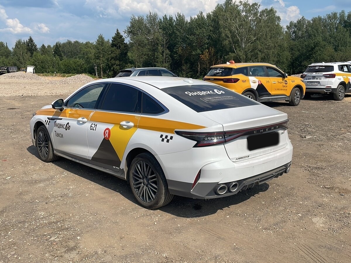 Chery Arrizo 8 2024 года с пробегом. Фото: #6