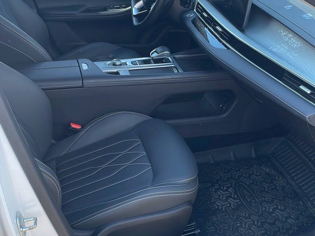 Chery Arrizo 8 2024 года с пробегом. Фото: #9