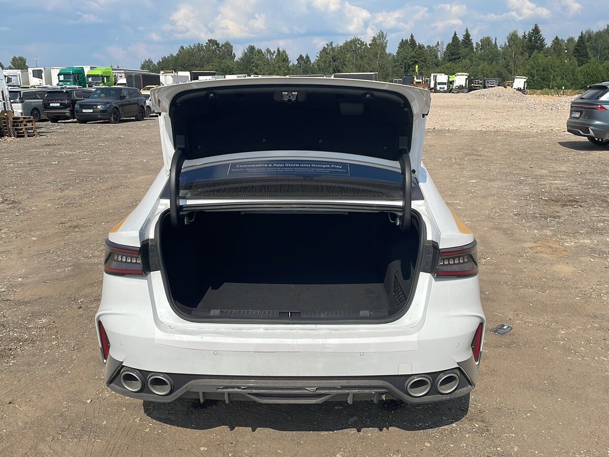 Chery Arrizo 8 2024 года с пробегом. Фото: #17