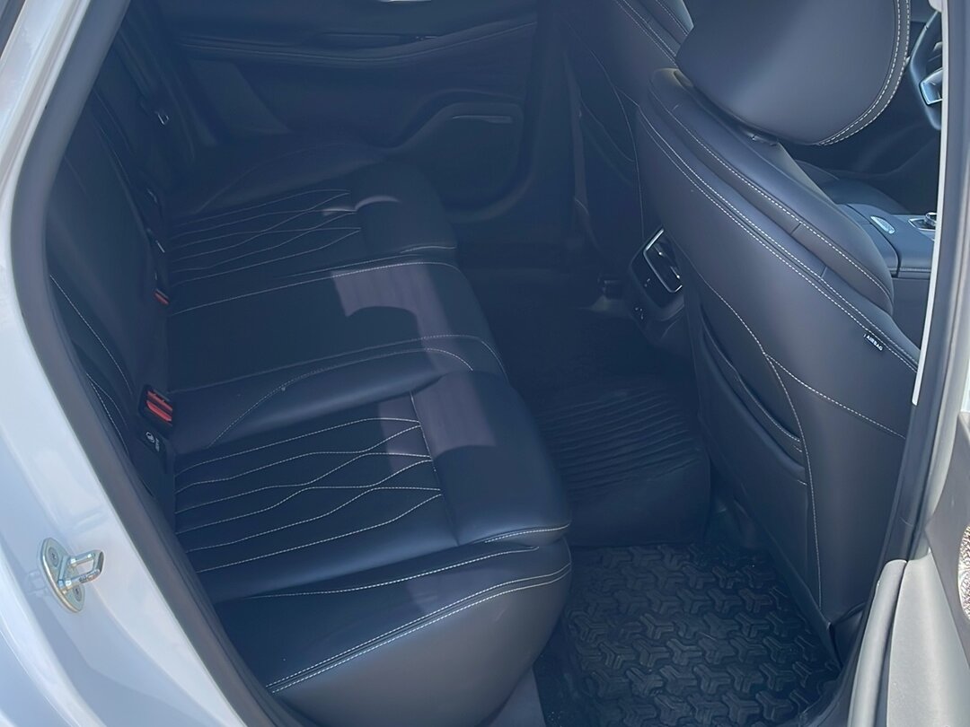 Chery Arrizo 8 2024 года с пробегом. Фото: #18