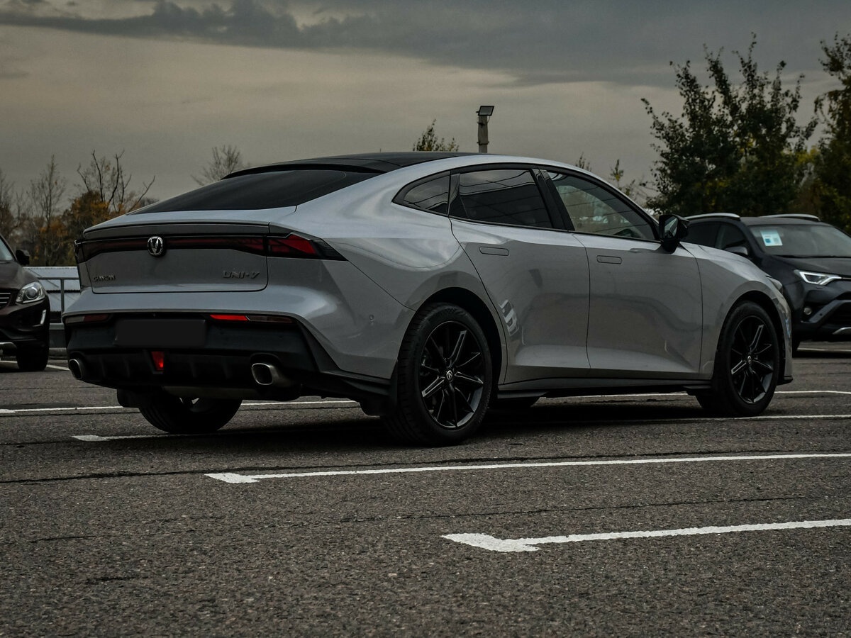 Changan UNI-V 2024 года с пробегом. Фото: #4