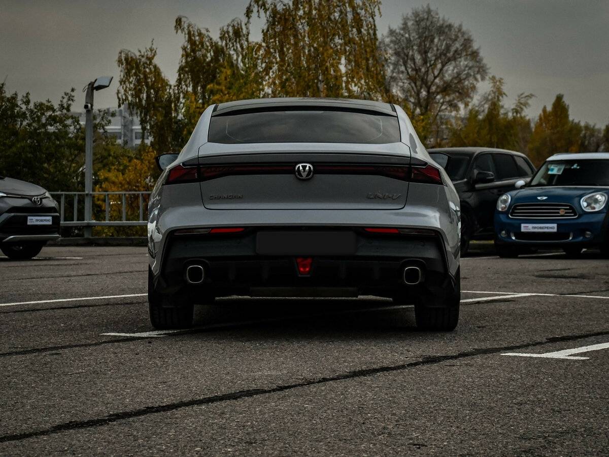 Changan UNI-V 2024 года с пробегом. Фото: #5