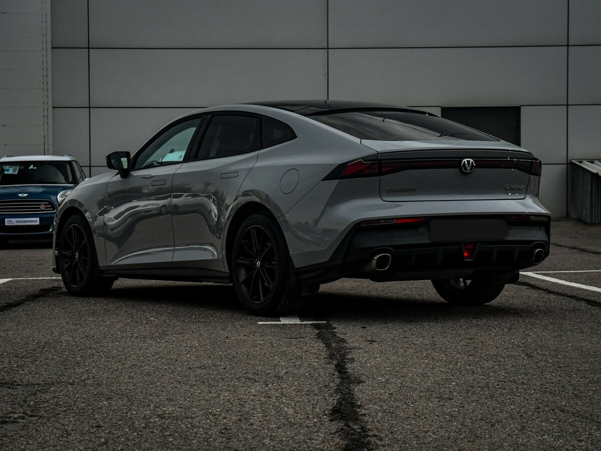 Changan UNI-V 2024 года с пробегом. Фото: #6