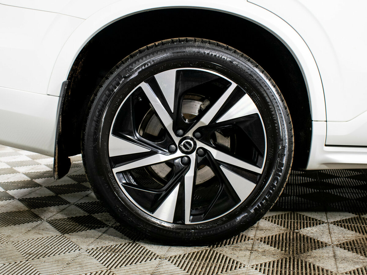 Volvo XC90 2019 года с пробегом. Фото: #24