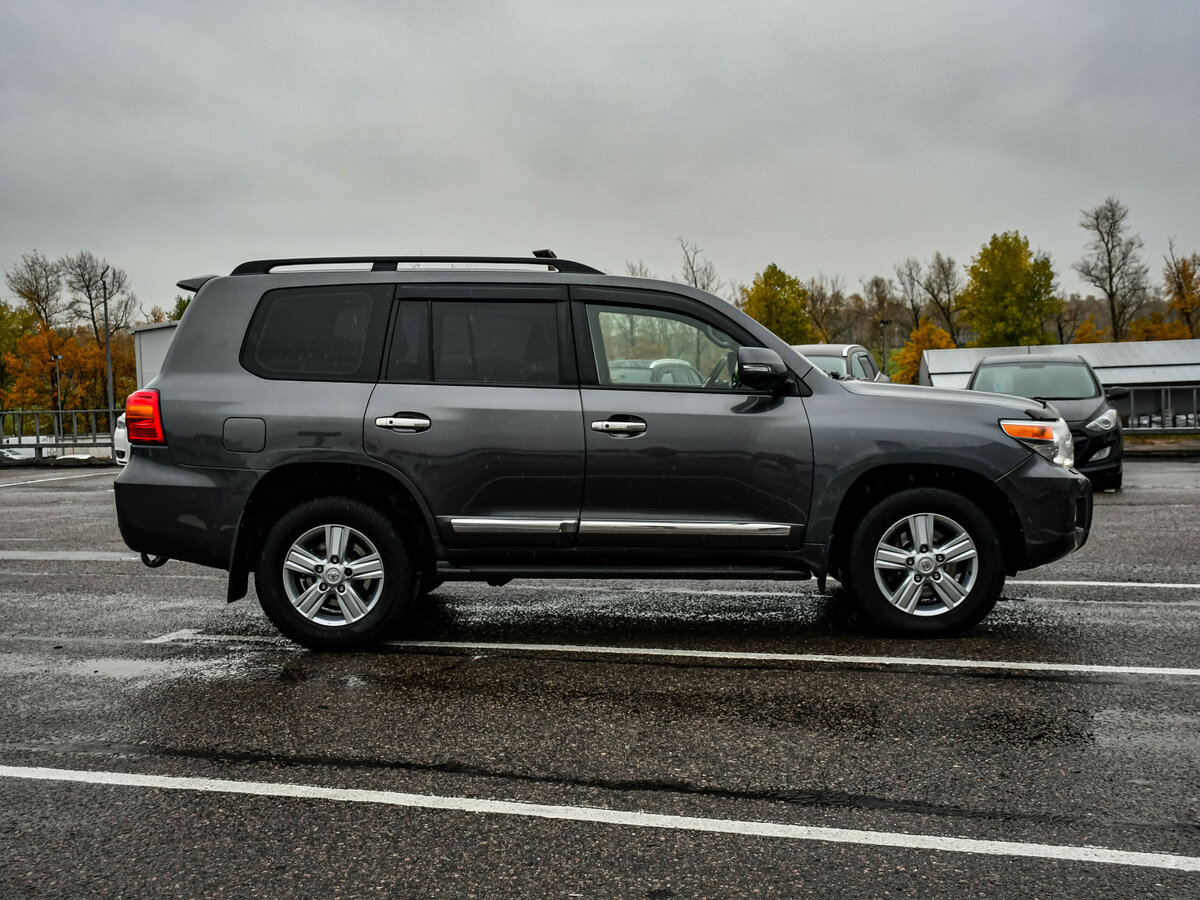 Toyota Land Cruiser 2012 года с пробегом. Фото: #3