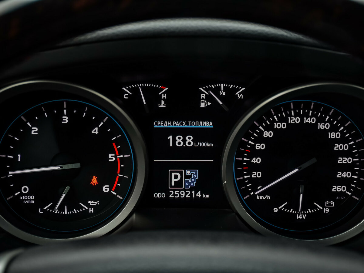 Toyota Land Cruiser 2012 года с пробегом. Фото: #8