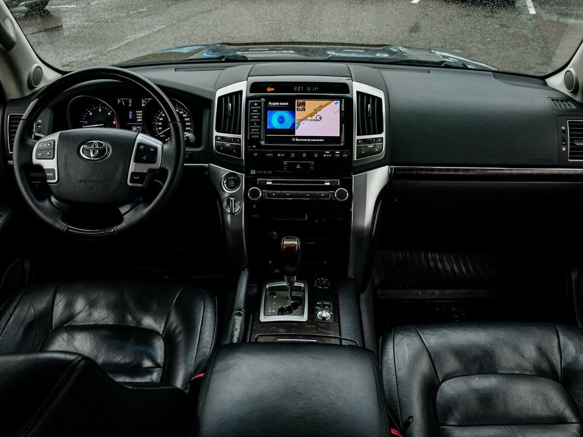 Toyota Land Cruiser 2012 года с пробегом. Фото: #10