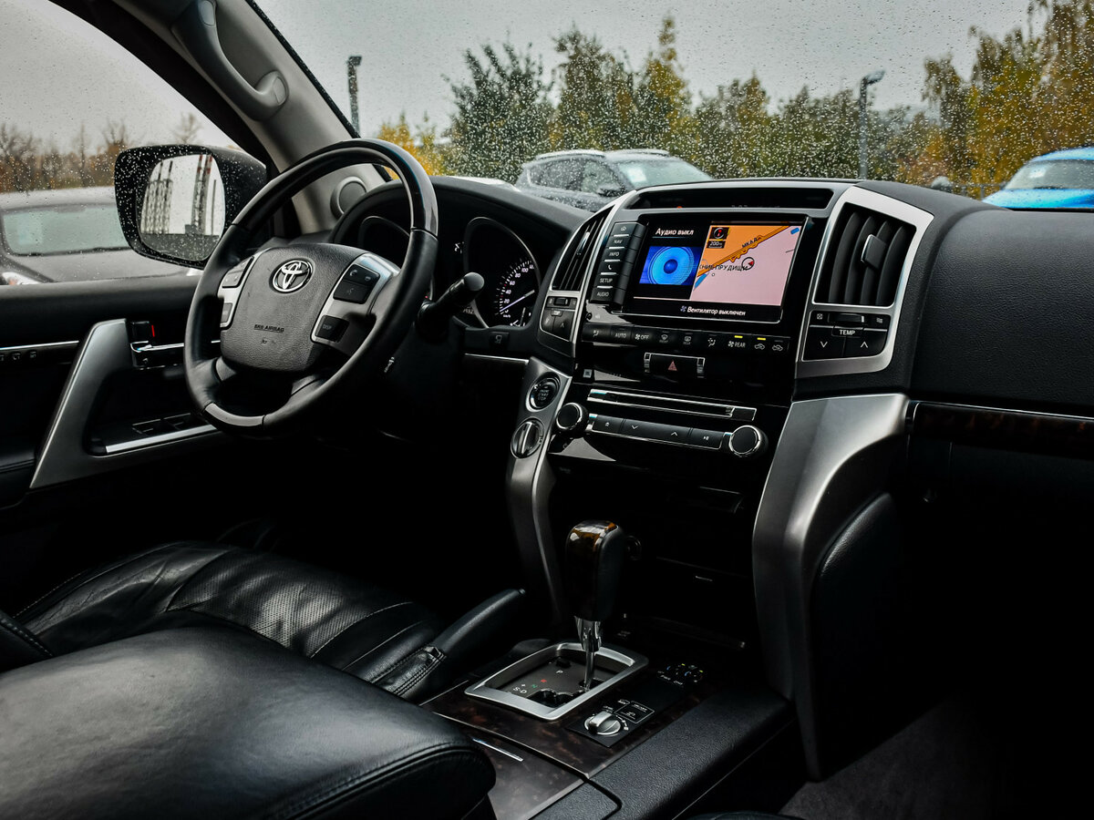 Toyota Land Cruiser 2012 года с пробегом. Фото: #11