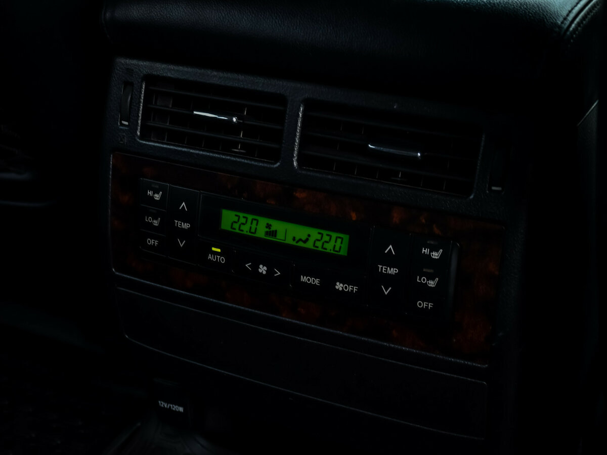 Toyota Land Cruiser 2012 года с пробегом. Фото: #13