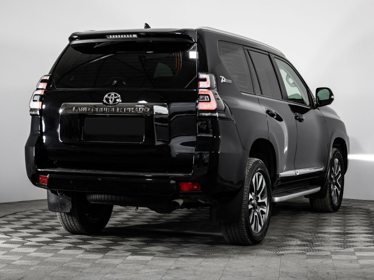 Toyota Land Cruiser Prado 2021 года с пробегом. Фото: #3