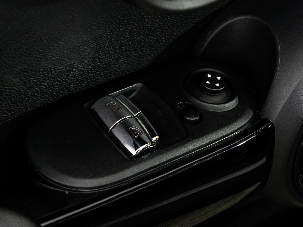 Mini Hatch 2015 года с пробегом. Фото: #15