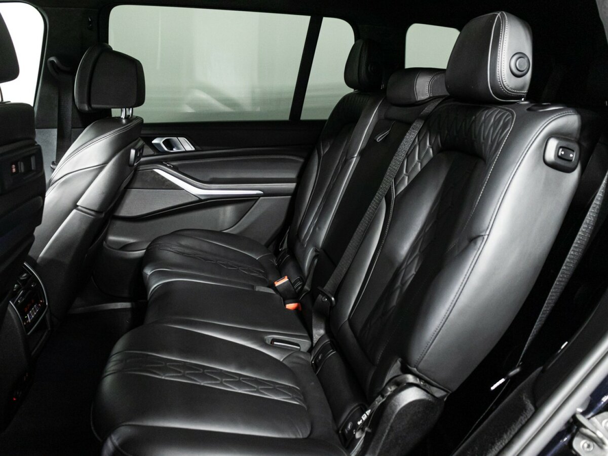 BMW X7 2021 года с пробегом. Фото: #7