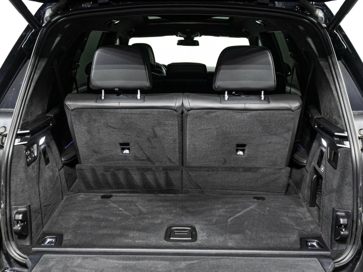 BMW X7 2021 года с пробегом. Фото: #12