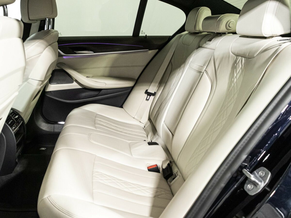 BMW 5 серии 2019 года с пробегом. Фото: #9