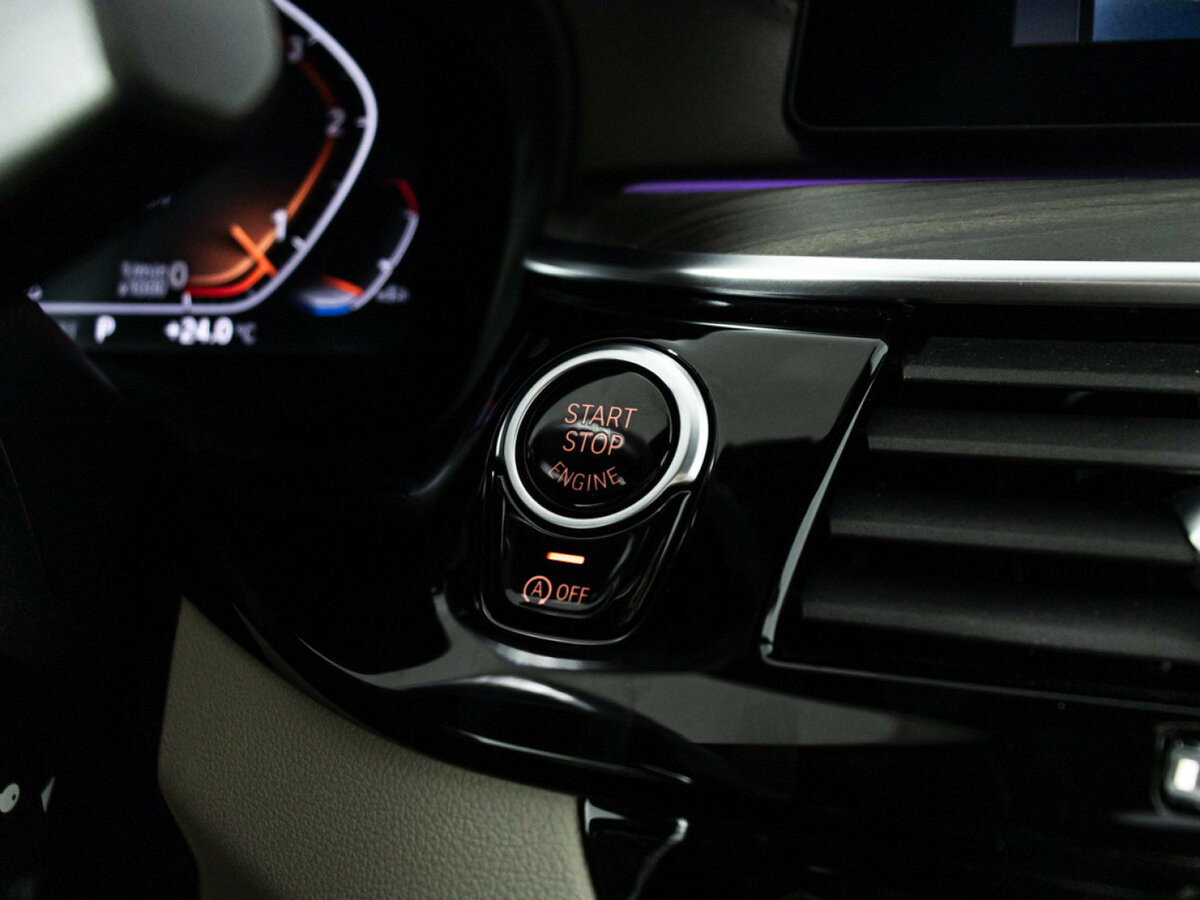 BMW 5 серии 2019 года с пробегом. Фото: #20