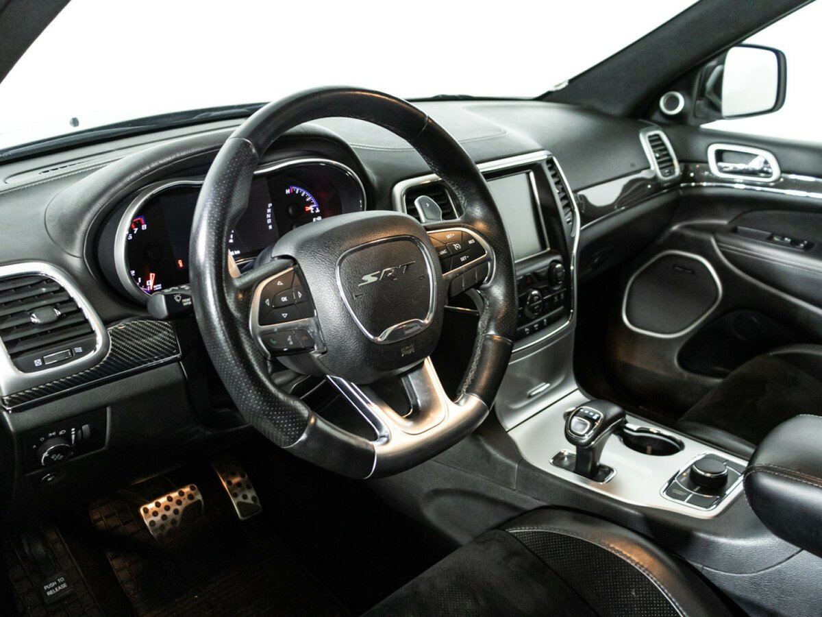 Jeep Grand Cherokee 2014 года с пробегом. Фото: #10