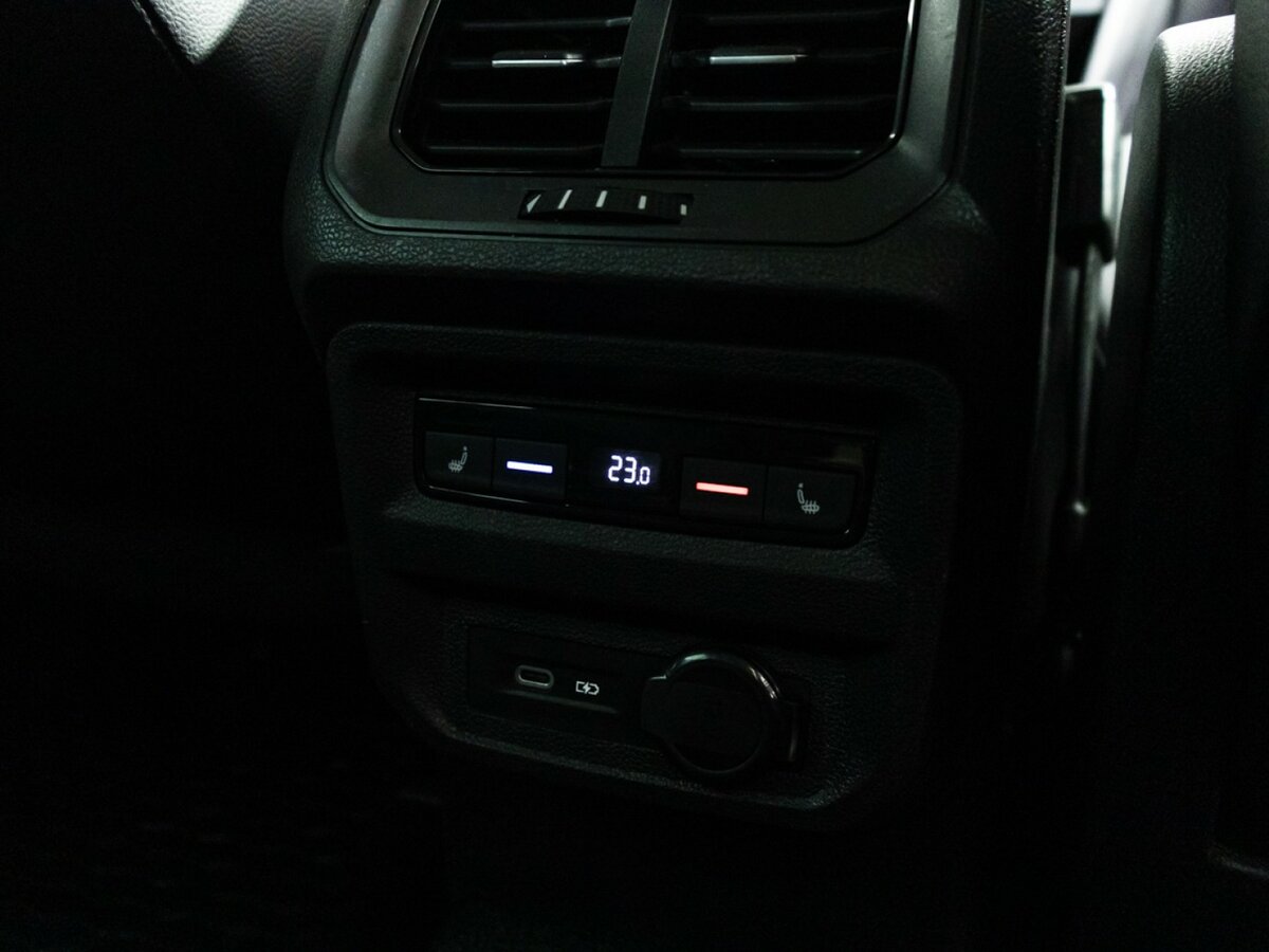 Volkswagen Tiguan 2021 года с пробегом. Фото: #18