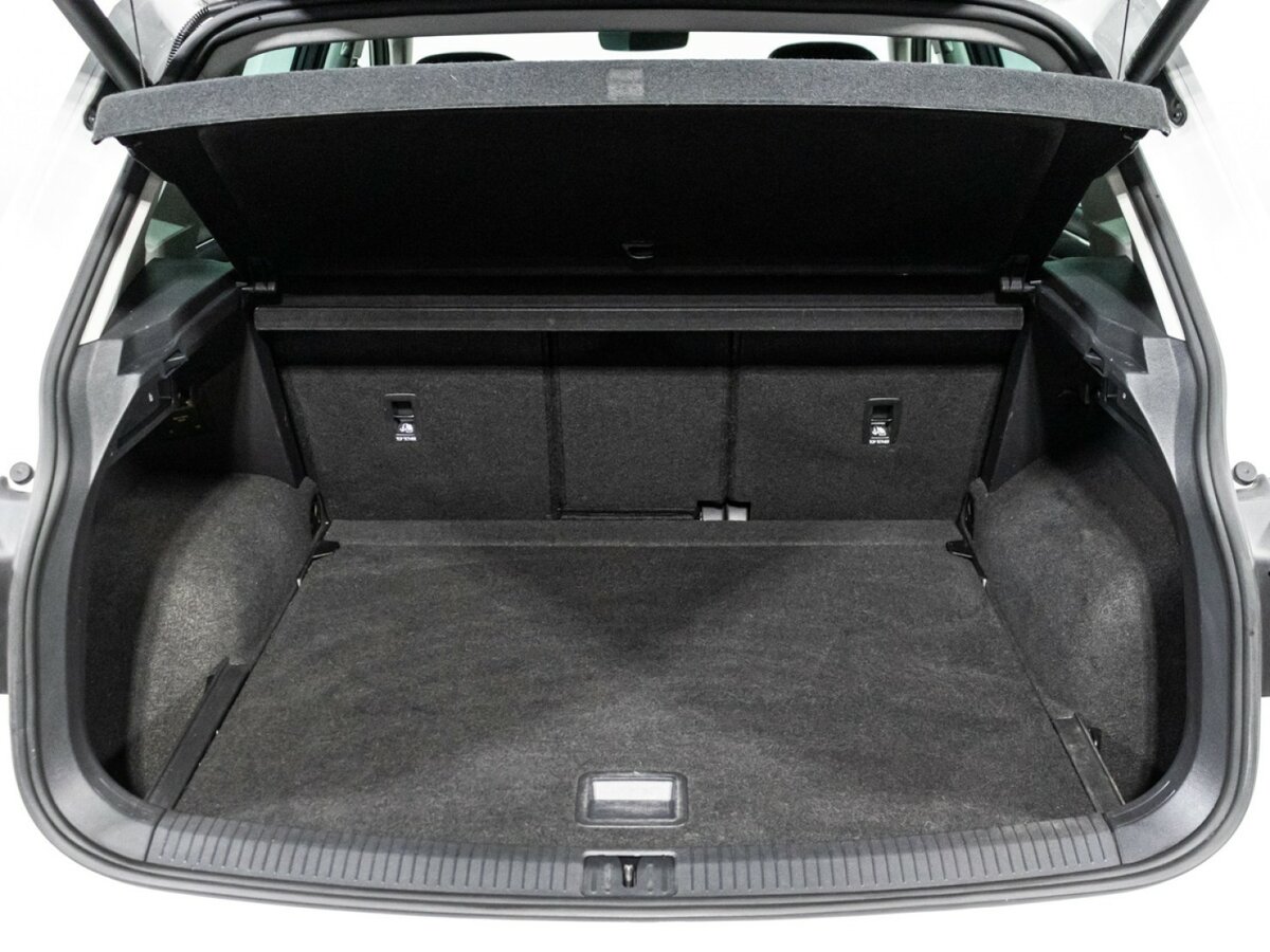 Volkswagen Tiguan 2021 года с пробегом. Фото: #19