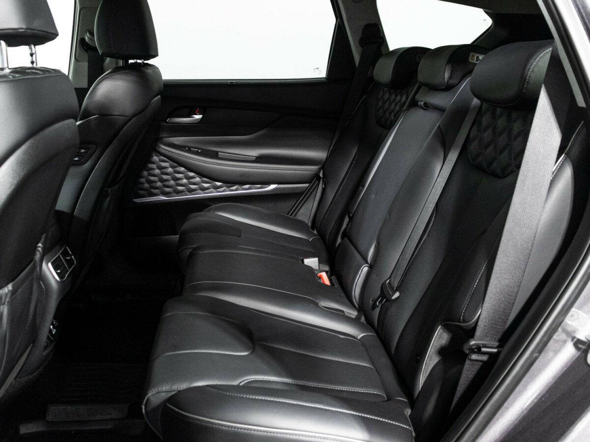 Hyundai Santa Fe 2021 года с пробегом. Фото: #9