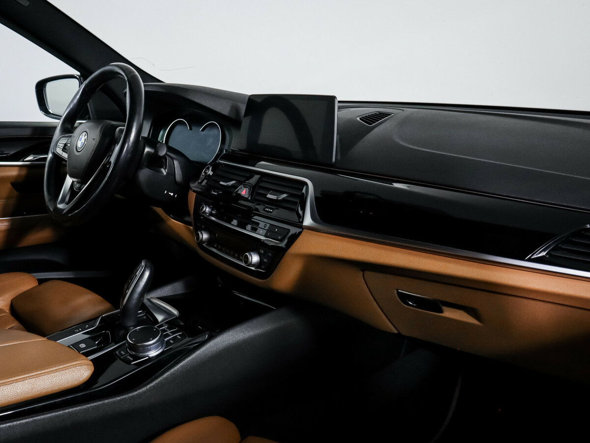 BMW 6 серии 2017 года с пробегом. Фото: #5