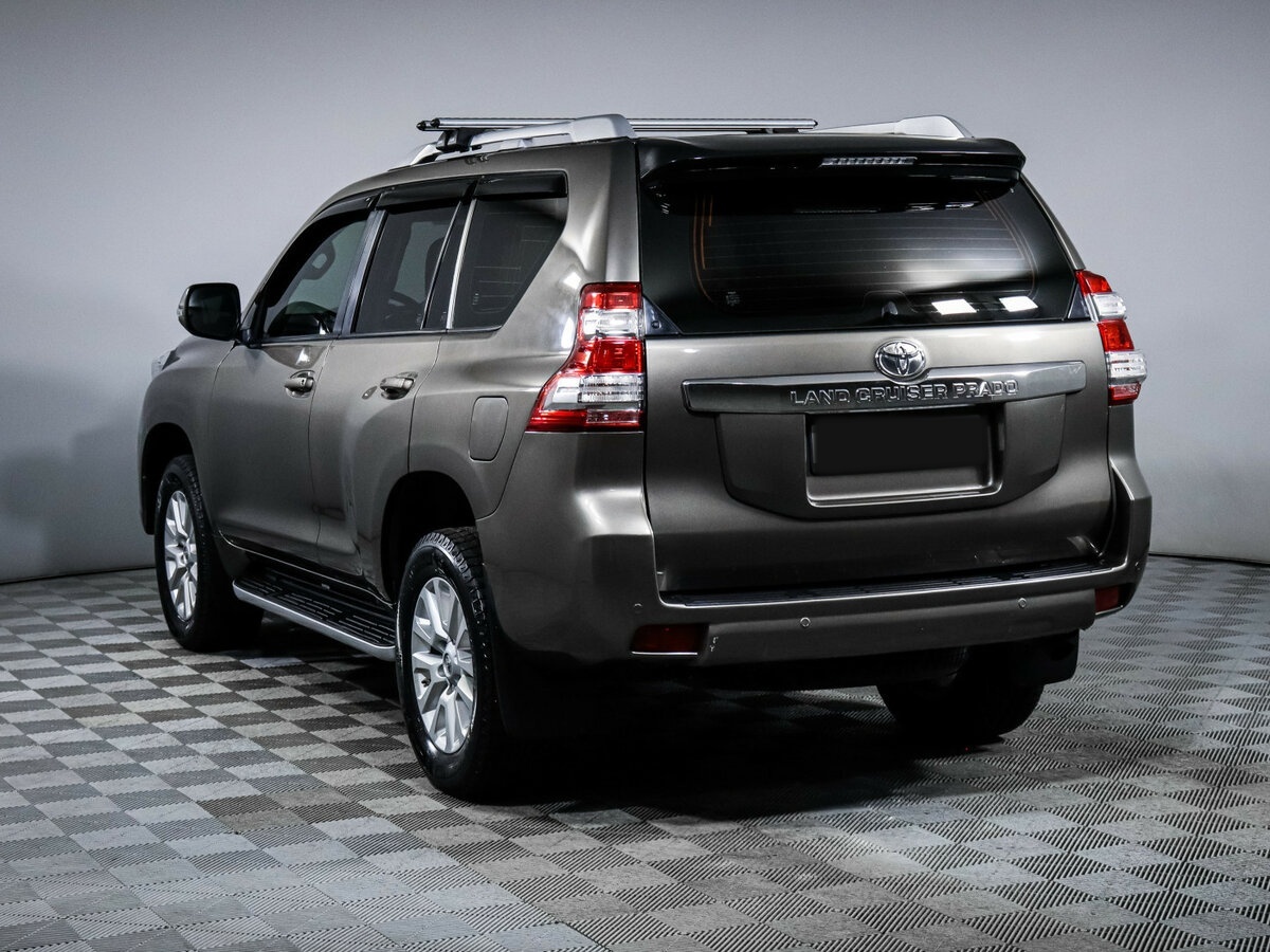 Toyota Land Cruiser Prado 2015 года с пробегом. Фото: #4