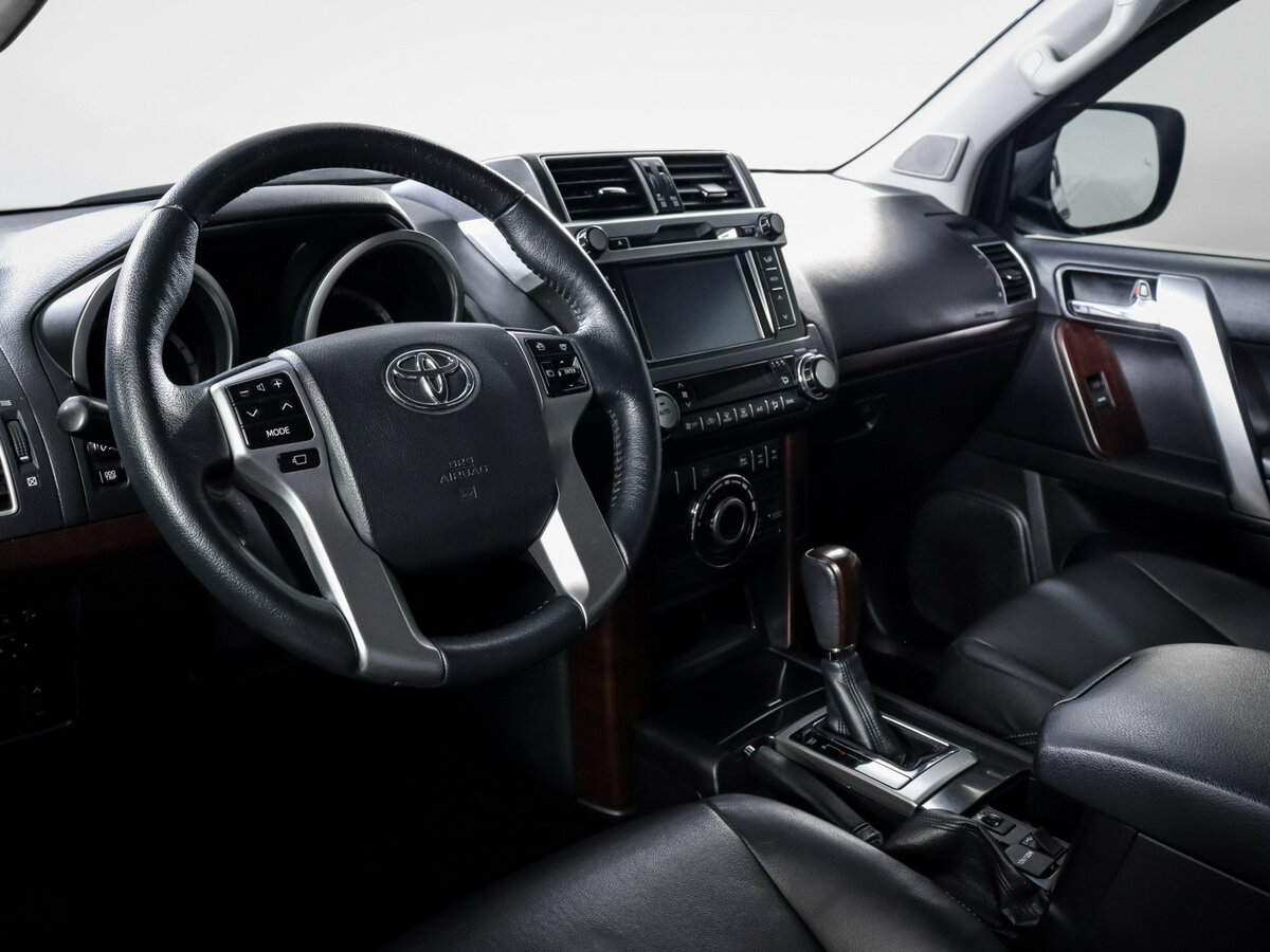 Toyota Land Cruiser Prado 2015 года с пробегом. Фото: #9