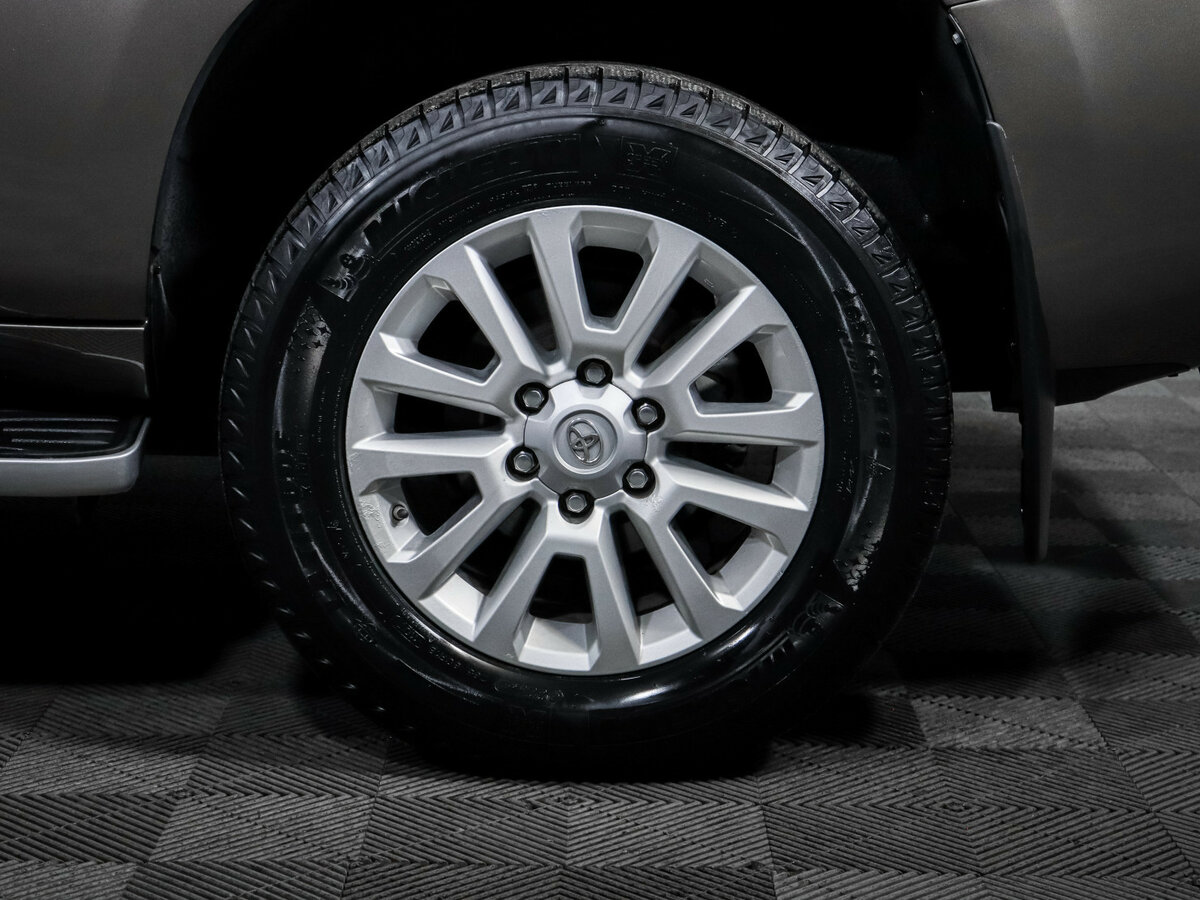Toyota Land Cruiser Prado 2015 года с пробегом. Фото: #10