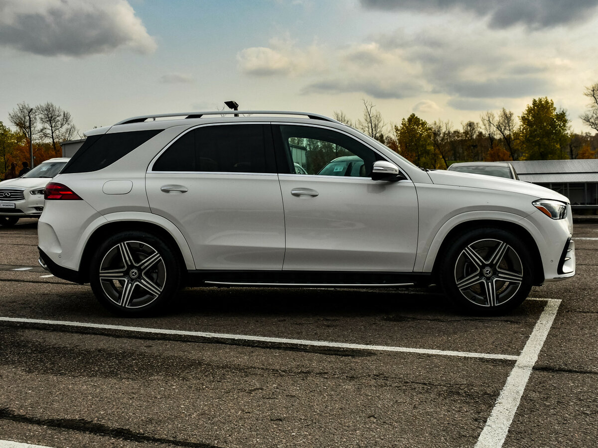 Mercedes-Benz GLE 2024 года с пробегом. Фото: #3