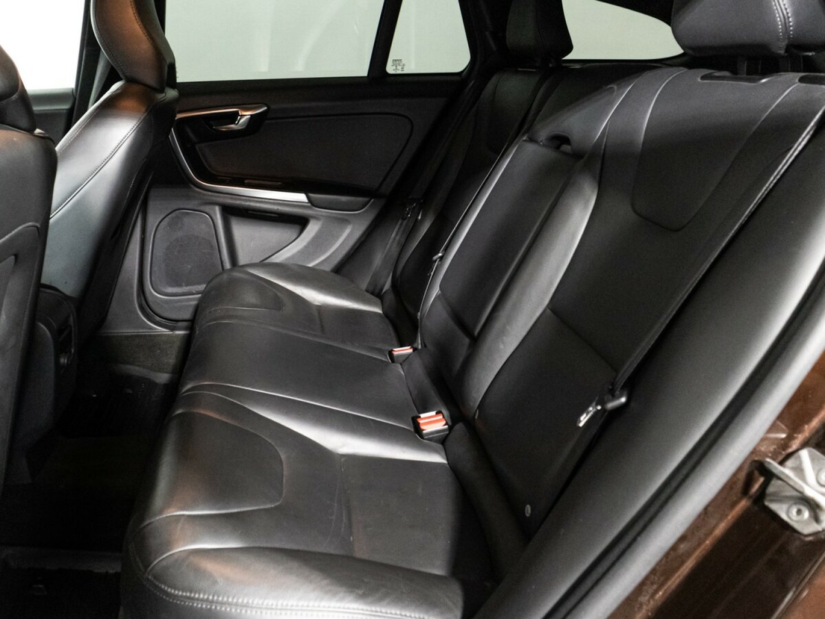 Volvo V60 Cross Country 2016 года с пробегом. Фото: #9