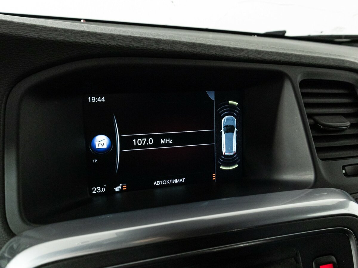 Volvo V60 Cross Country 2016 года с пробегом. Фото: #14