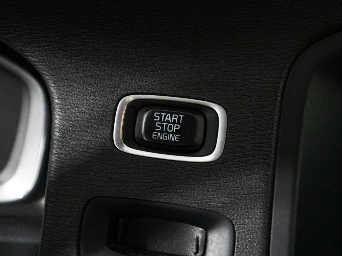 Volvo V60 Cross Country 2016 года с пробегом. Фото: #17